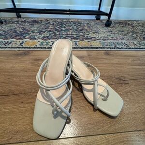 Elegant Cream Women's Strappy Sandals